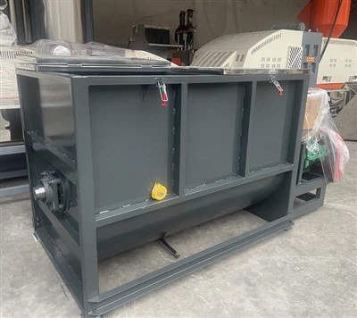 생산 라인에 통합할 수 있는 건조기가 포함된 플라스틱 혼합기 모델이 있습니까?